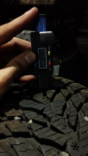 Nokian WR Snowproof 215/60 R17 96H остаток 6 мм