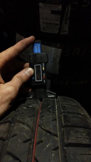 Firestone FireHawk 700 185/65 R14 86H остаток 8 мм