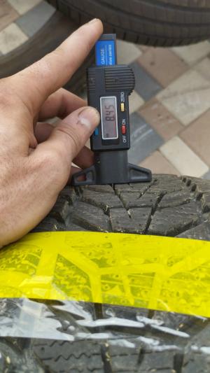 Hankook Winter I*Cept Evo3 W330 215/60 R17 96H Demo