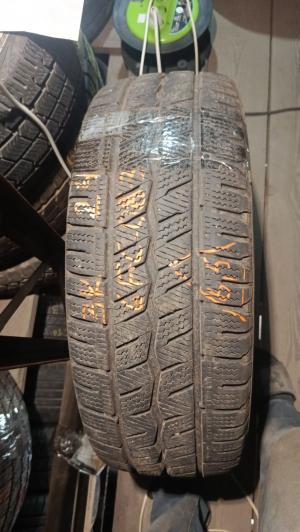 Hankook Winter I*Cept LV RW12 235/65 R16C 115/113R остаток 6,5 мм
