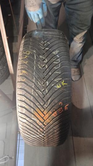 Michelin Alpin 7 235/50 R19 103V XL Demo остаток 8 мм